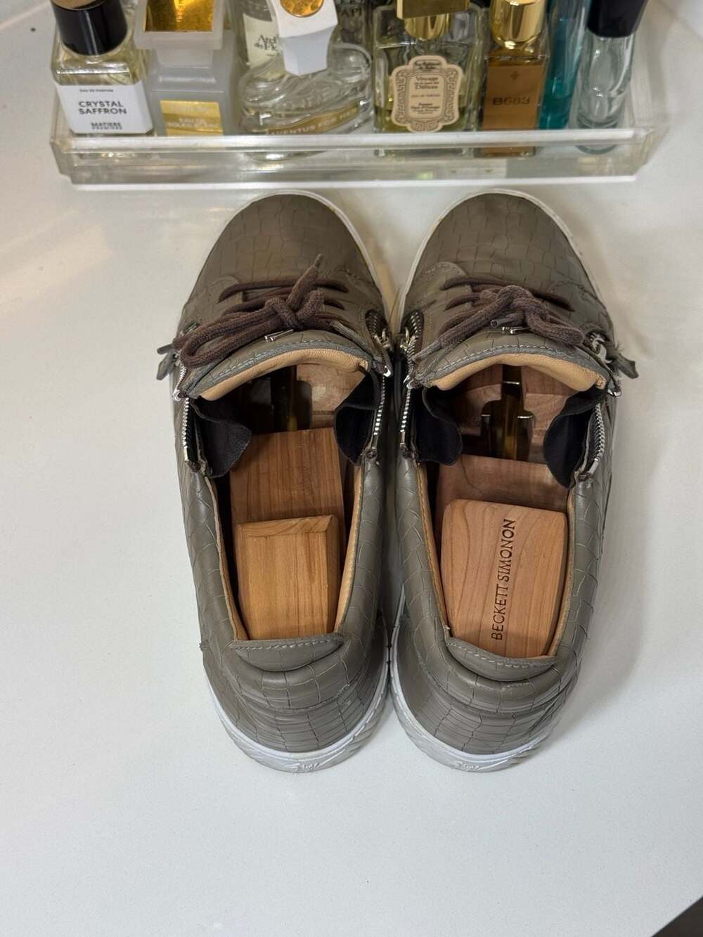 Giuseppe Zanotti Frankie Taupe Grey Croc-Embossed Double-Zip Low-Top Sneakers - Picture 3 of 9